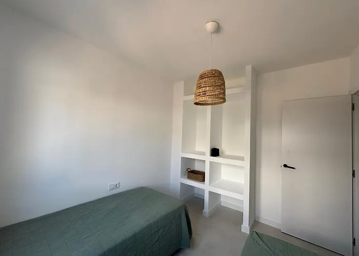 Climatisée, Piscine Privée Et Grand Jardin *