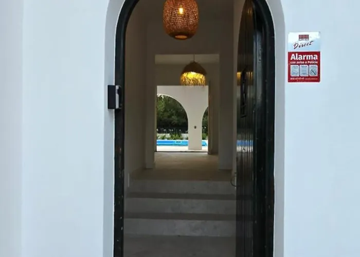 Climatisée, Piscine Privée Et Grand Jardin Villa *